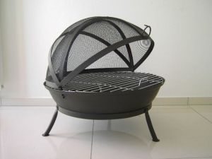 Gusseiserner Kamin mit Grill FUOCO BBQ